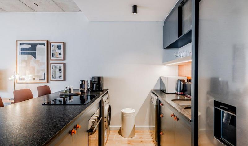 2 Bedroom Property for Sale in Sea Point Western Cape
